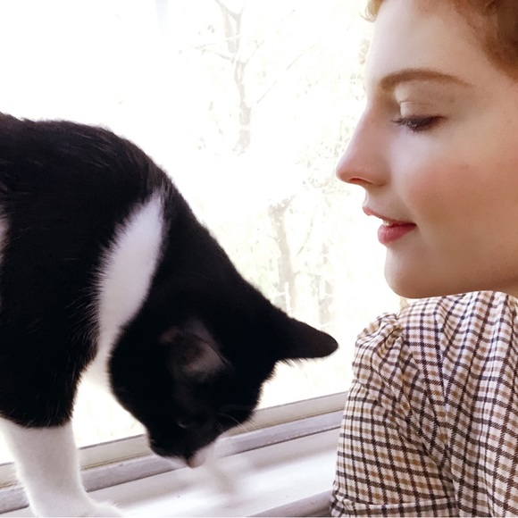 Meet your seller/buyer! 💕 - Picture 3 of 5